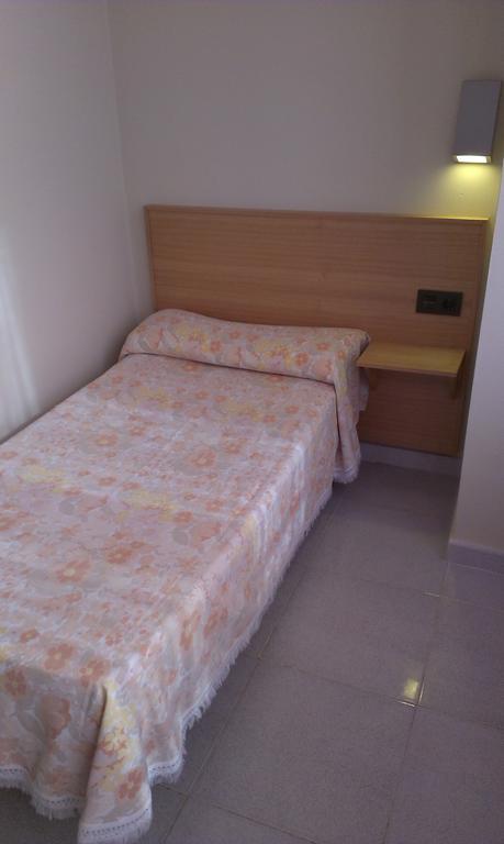 Hostal Bisbal Only Adults No Ac Valencia Rom bilde