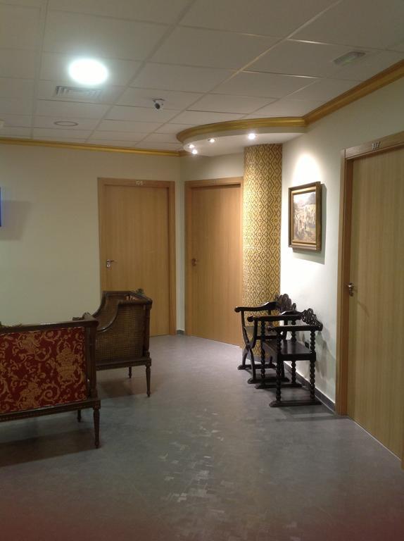 Hostal Bisbal Only Adults No Ac Valencia Eksteriør bilde